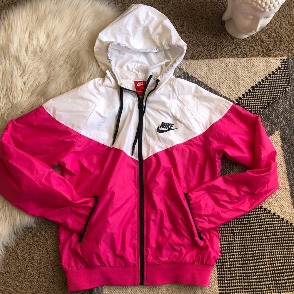 Nike wind breaker hooded jacket